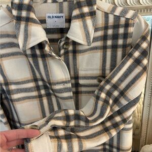 Old Navy Women’s Cream Plaid Button-Up Shacket